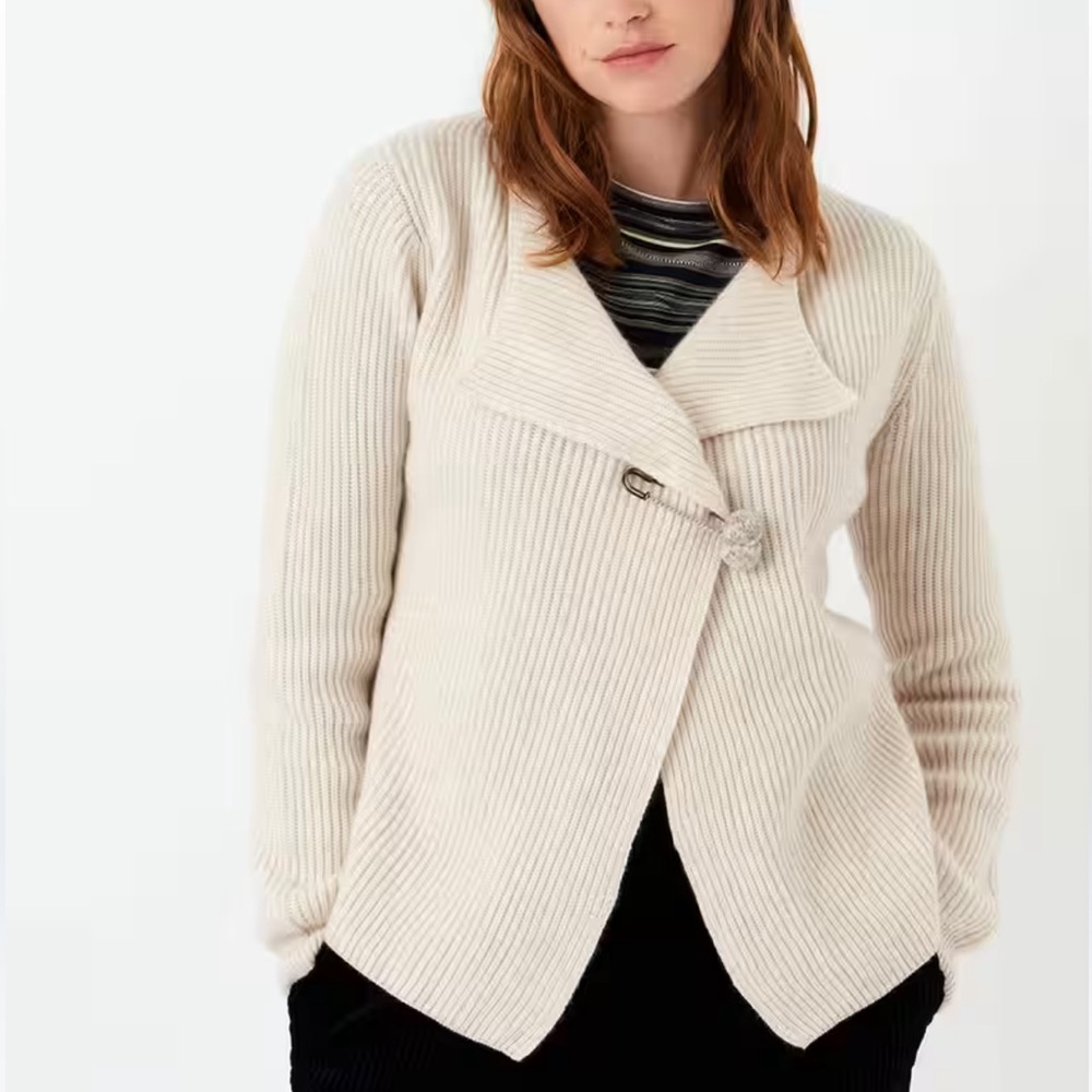 BRORA 100% Scottish Cashmere Ribbed Jacket in Swan XS/S